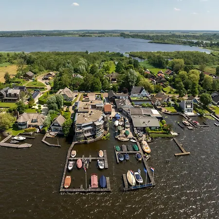 Lakeside Luxury *
