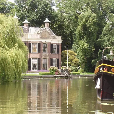 Lakeside Luxury * Breukeleveen